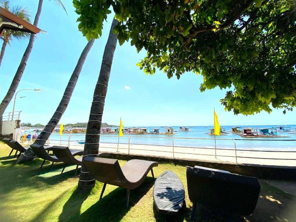 Coral Beach Club Matabungkay Esterno foto